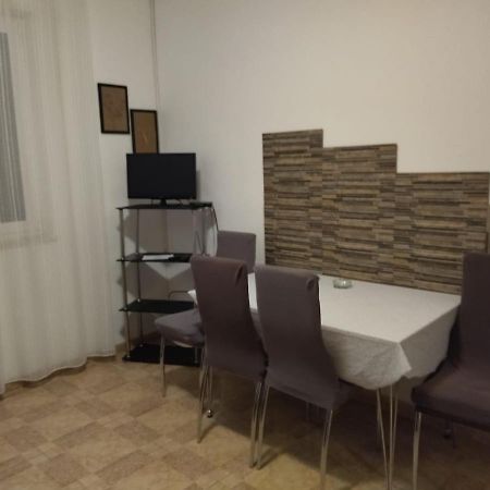 Apartments Maja I Mate Sucuraj Bagian luar foto