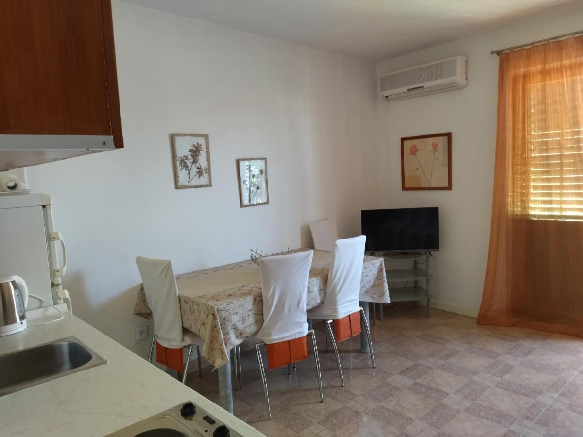 Apartments Maja I Mate Sucuraj Bagian luar foto