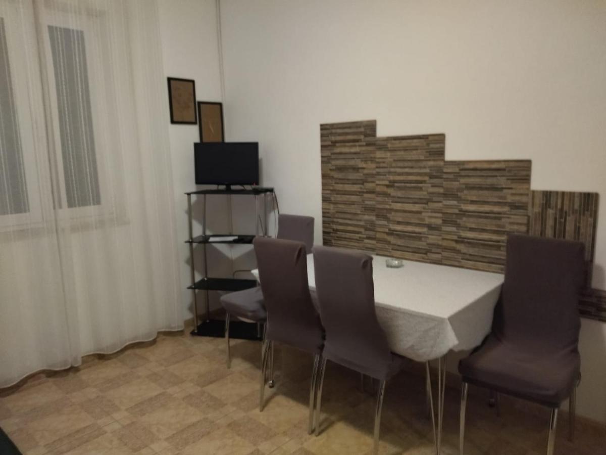 Apartments Maja I Mate Sucuraj Bagian luar foto